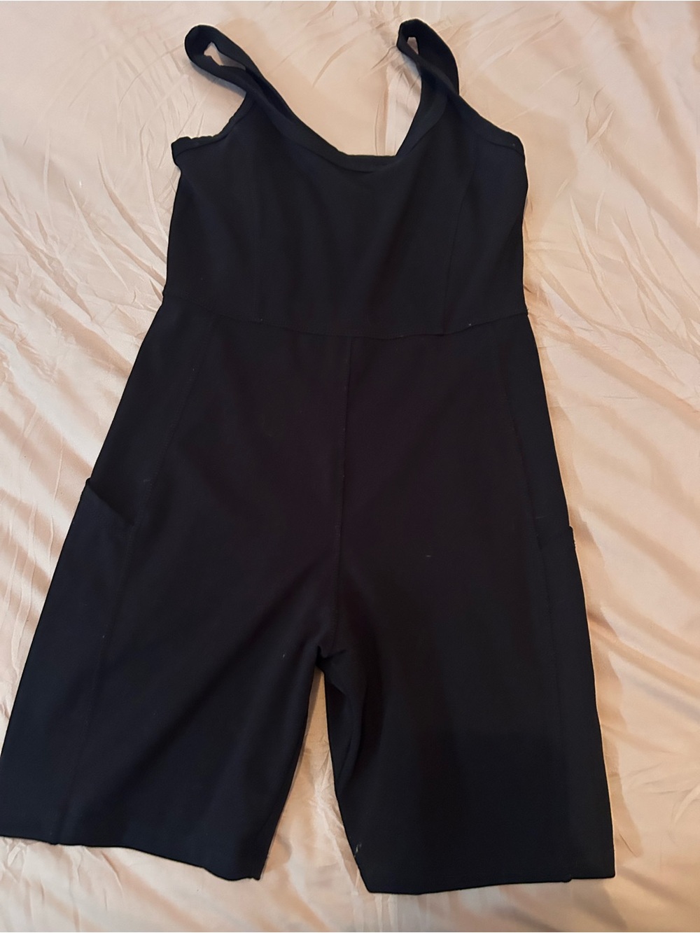 No Boundaries Black Sleeveless Romper Jumpsuit. Size M. W/pockets